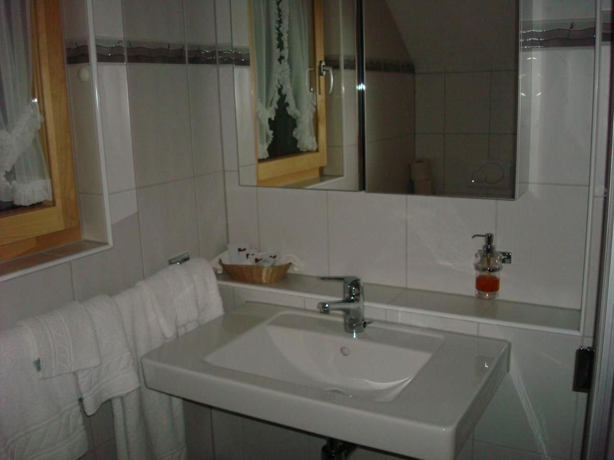 Hotel Gasthof Kreuz Welschenrohr Extérieur photo