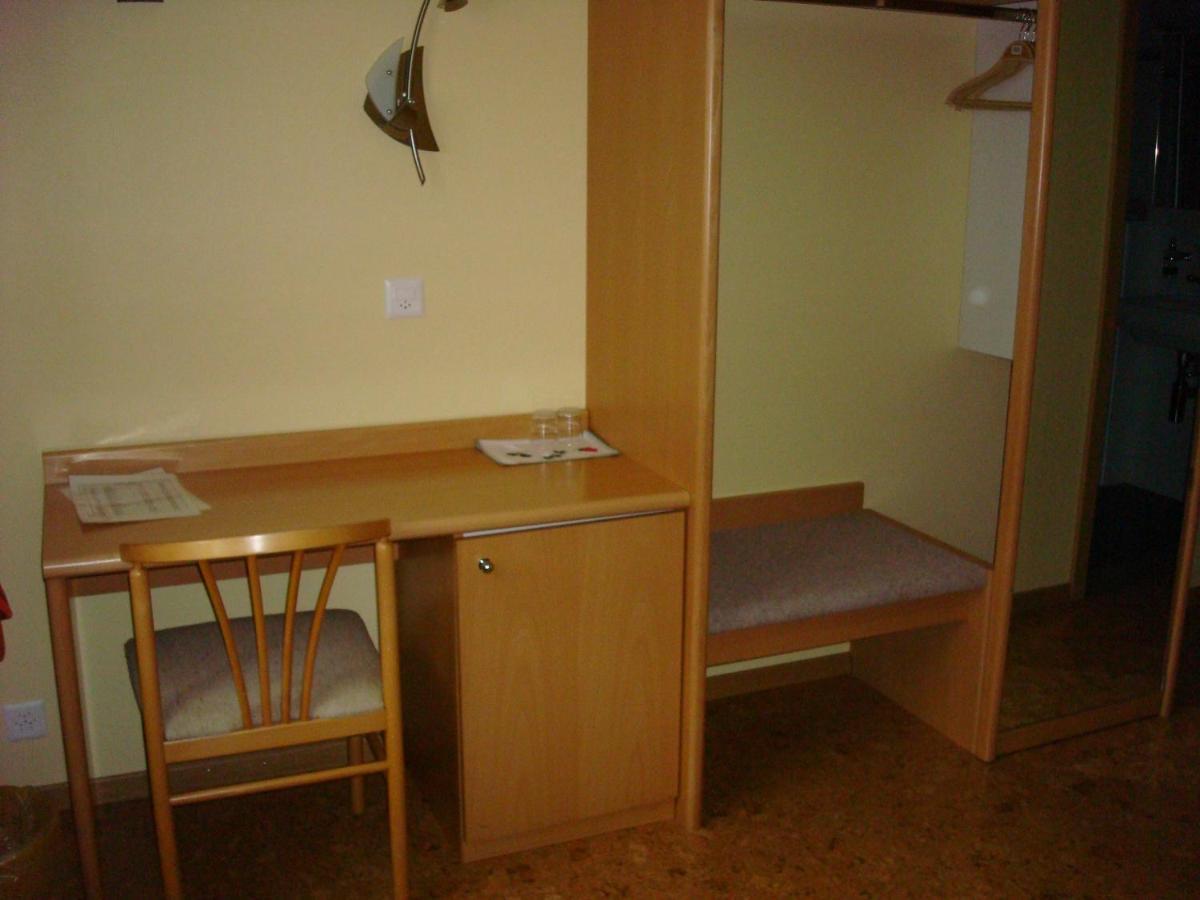 Hotel Gasthof Kreuz Welschenrohr Extérieur photo